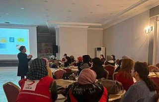 Kadın sağlığı ve hijyen anlatıldı