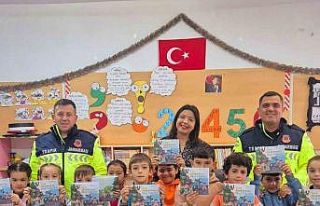 Kapaklı’da 22 öğrenciye trafik kuralları eğitimi...