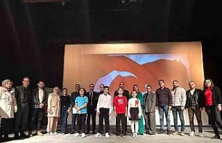 Karapınar’da İstiklal Marşı’nı Güzel Okuma...