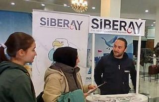 Kars’ta bin 80 öğrenciye siber suçlar anlatıldı