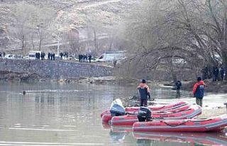 Kayıp olarak aranan gencin telefonu ve motosikleti...