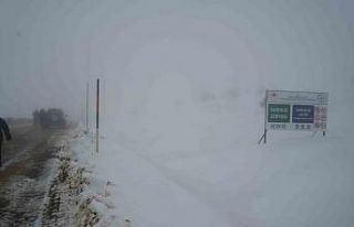 Kazdağları’nda kar yağışı etkili oluyor