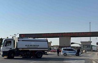 Kilis Belediyesi’nden Öncüpınar’da temizlik...