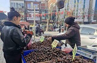 Kış mevsiminin vazgeçilmezi kestane yoğun talep...