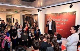 Kocagöz karikatür sergisinin açılışını yaptı