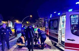 Kontrolden çıkan motosiklet devrildi: 2 yaralı