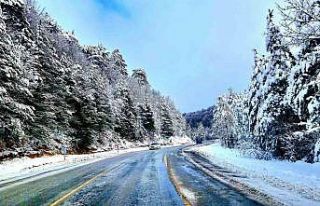 Kütahya-Bursa bağlantı yolunda kar güzelliği