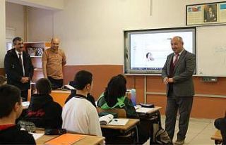 Kütahya İl Millî Eğitim Müdürü Hasan Başyiğit:...