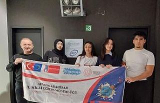 Lise öğrencileri stajlarını Viyana’da yaptı