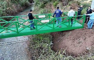 Marmaris Belediyesi, okul yolunu güvenli hale getirdi