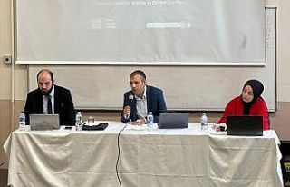 MAÜ’de ‘küresel sistemde krizler ve çözüm...