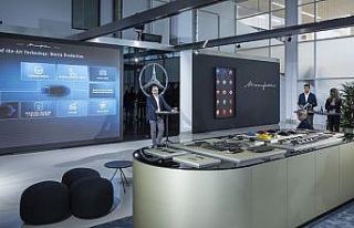 Mercedes-Benz yeni MANUFAKTUR Stüdyosu’nu açarak...