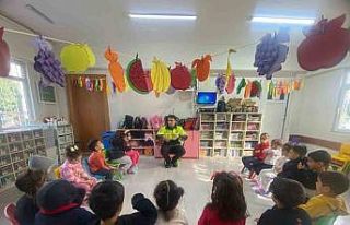 Mersin’de öğrenciler ’trafik güvenliği’...