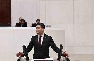 MHP’li Özdemir: "Belirli şartlara sahip gazetecilerimize...