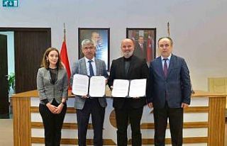 MSKÜ’lü öğretmen adayları için "Toplum...