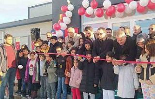 Muradiye’de yarı olimpik yüzme havuzu hizmete...