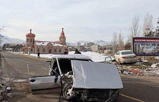Oltu’da trafik kazası: 4 yaralı