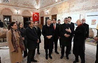 Sağlık Bakanı Memişoğlu, sağlık müzesini ziyaret...