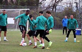 Sakaryaspor, Iğdır FK mesaisinde