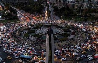 Şam’da Esad rejiminin devrilmesi trombon ve trampetlerle...