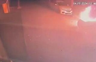 Şanlıurfa’da park halindeki otomobilin kundaklanma...