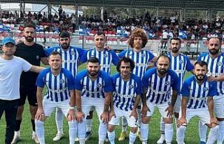 Sazlıspor, şampiyonluk sevincini erken yaşadı