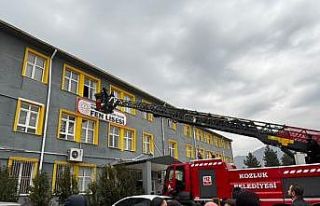 Şehit Şenay Aybüke Yalçın Fen Lisesinde yangın...