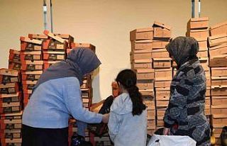 Sevgi Mağazası ihtiyaç sahiplerinin yanında