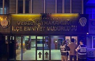 Sevinen Suriyelilerin önünü kesmişti, gözaltına...