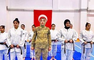 Siirt’te kadına karşı şiddetle mücadele kararlılıkla...