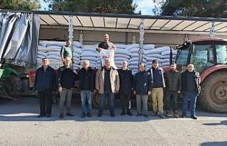Silivri’de üreticilere 94 ton kuzu yemi dağıtıldı