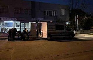 Sokakta yürüyen 18 yaşındaki genç, silahlı saldırıda...