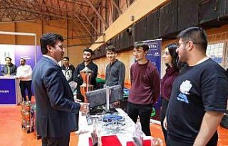 SUBÜ 22 üniversitenin katıldığı fuara ev sahipliği...
