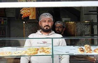 Suriyeli esnaf dönüş için kepenkleri indirmeye...