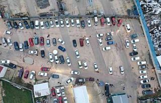 Suriyeliler dönmek için oto pazarları doldurdu