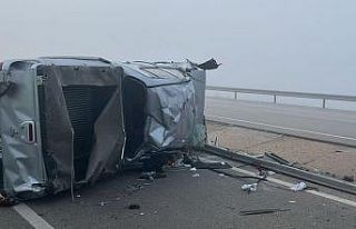 Takla atan otomobilde 4 kişi yaralandı