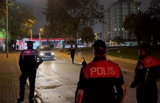 Taksiyle yolculuk yapan zehir tüccarları yakalandı,...