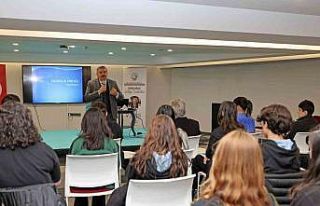 Talas’ın Yazar Okulu Seminerleri bir ayı doldurdu