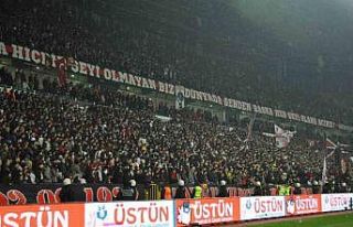 Taraftarıyla rekor kıran Eskişehirspor, liderlik...