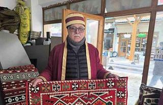 Tarihi mesleği yaşatmaya çalışıyor