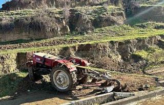 Tarlada çalışan çiftçi traktör kazasında öldü