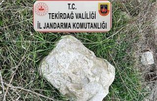 Tekirdağ’da antik sütun başlığı ele geçirildi