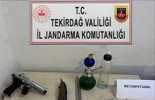 Tekirdağ’da yasa dışı silah ve uyuşturucu operasyonu