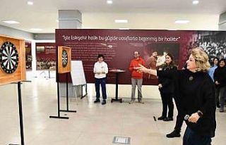 Tepebaşı’nda kadın çalışanlar için dart turnuvası