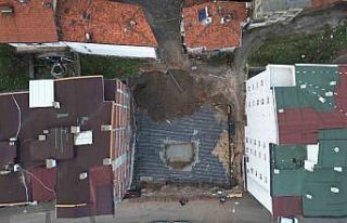 Tokat’ta inşaat kazısında toprak kayması yaşandı,...