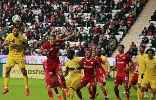 Trendyol Süper Lig: Antalyaspor: 2 - Kayserispor:...