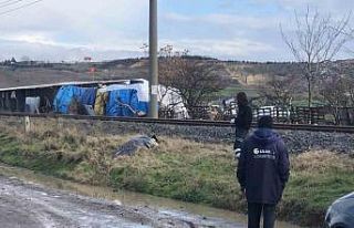 Trenin çarptığı yaya hayatını kaybetti