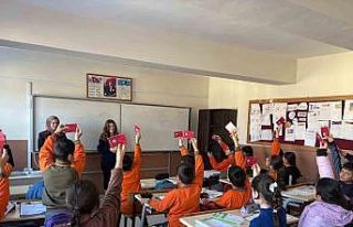 Tunceli’de 112 Acil Çağrı Merkezi ekipleri, vatandaşları...