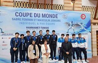 Türkiye Genç Erkek Kılıç Takımı, Tunus’ta...