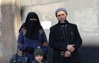 Türkiye’de terörden tutuklanan oğlu için Şam...